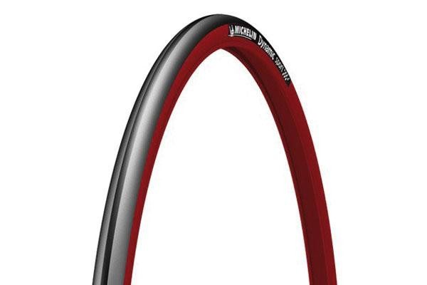 Michelin Cub.700x23 Dynamic Sport Negra/roja Michelin Cub.700x23 Dynamic Sport Negra/roja